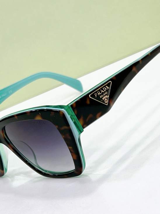 Picture of Prada Sunglasses _SKUfw75045858fw
